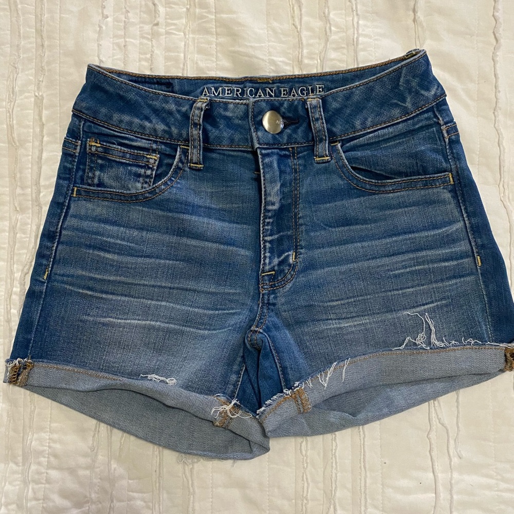 American Eagle hi-rise shortie